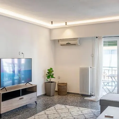 Lovely 2 Bedroom In Excellent Location Apartment
