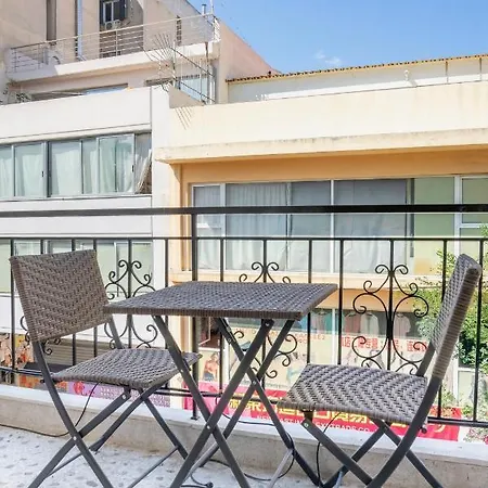 Lovely 2 Bedroom In Excellent Location Apartment